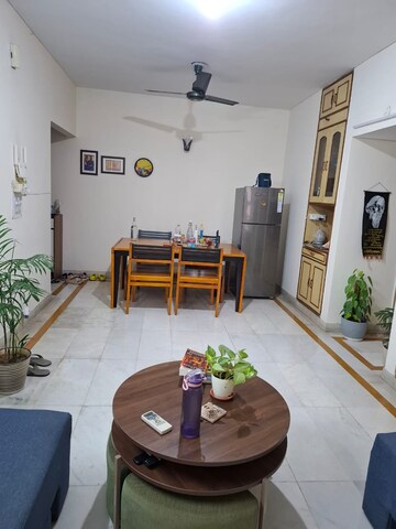 Team Area in 2 BHK Apartment at Ansal Sushant Estate, Sector 52 – for Rent