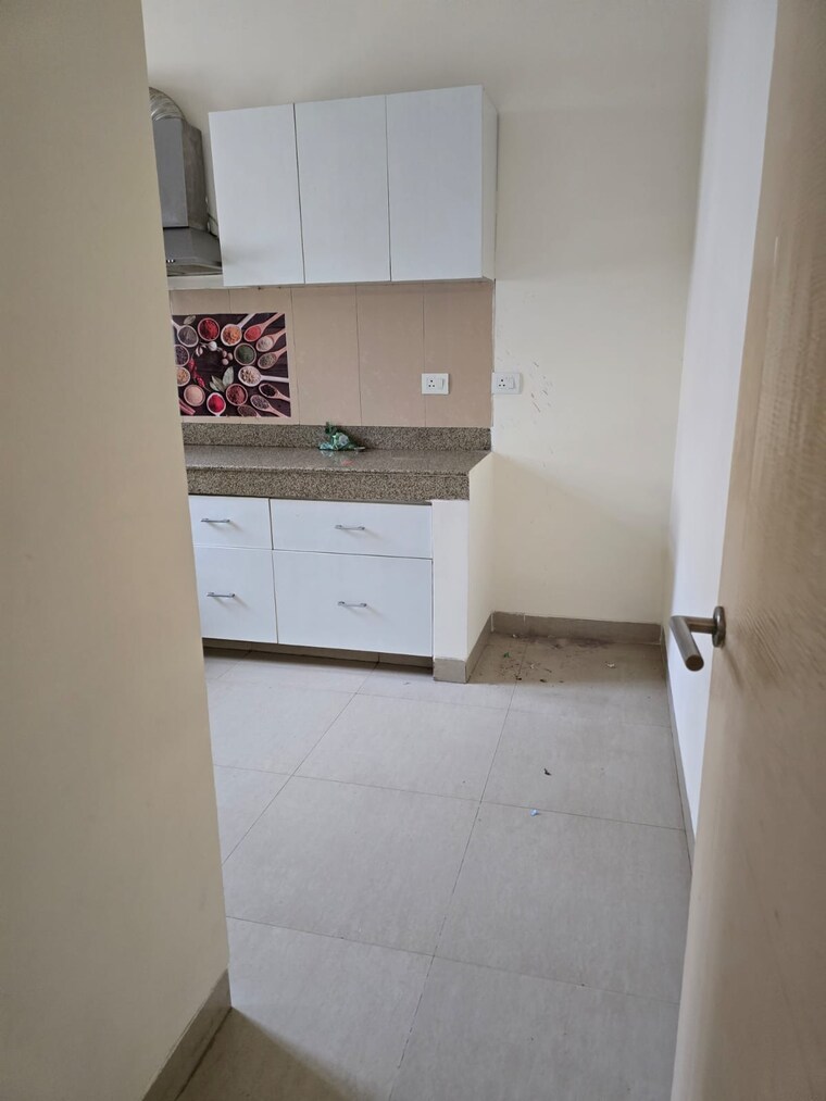 undefined, emaar-emerald-floors-premier 3 Bedroom 1655 Sq.Ft. Apartment In Sector 65 Gurgaon 9286947