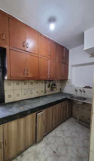 Kitchen in 3 BHK Apartment at Dilshad Garden – for Sale