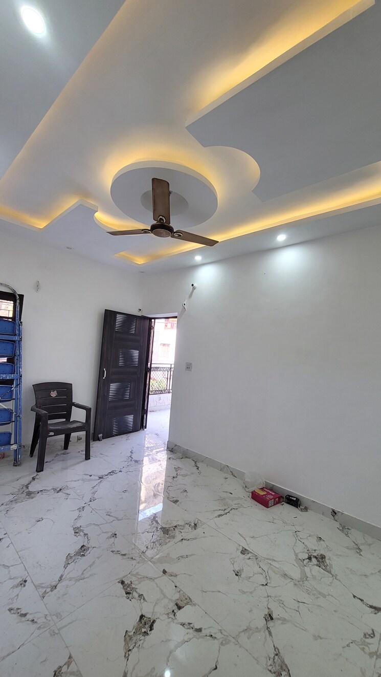 Living Room, dilshad garden 3 Bedroom 900 Sq.Ft. Apartment In Dilshad Garden Delhi 9286975