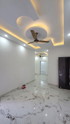 3 BHK + Servant Room,Study Room Apartment For Sale in Dilshad Garden