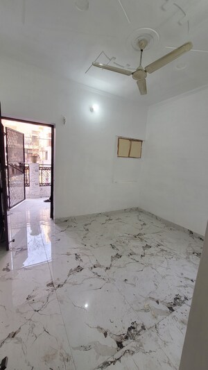 Bedroom in 3 BHK Apartment at Dilshad Garden – for Sale