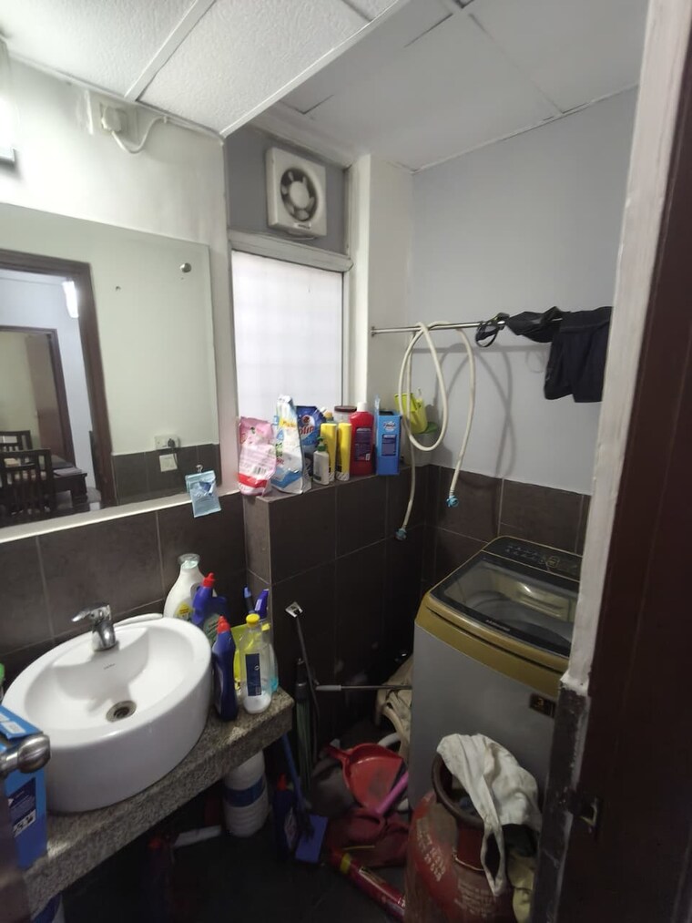 Team Area, ardee-city 4 Bedroom 1600 Sq.Ft. Builder Floor In Sector 52 Gurgaon 9286996