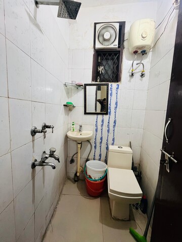 1 BHK Builder Floor For Rent in Neb Sarai
