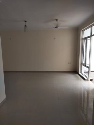Room in 3.5 BHK Apartment at Ansal API Celebrity Gardens, Sushant Golf City – for Rent