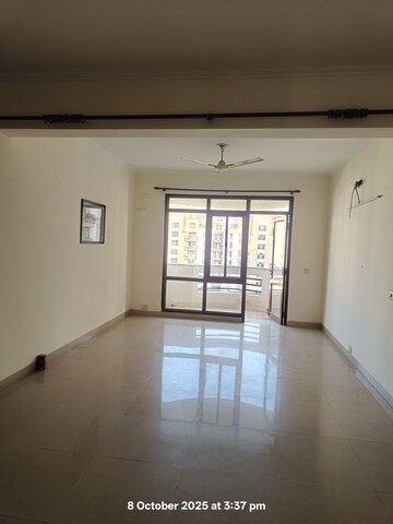 Room in 3.5 BHK Apartment at Vipul Greens, Sector 48 – for Sale