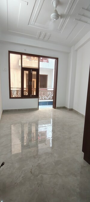 1 BHK Builder Floor For Rent in Chattarpur