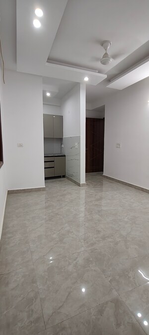 Room in 1 BHK Builder Floor at Chattarpur – for Rent