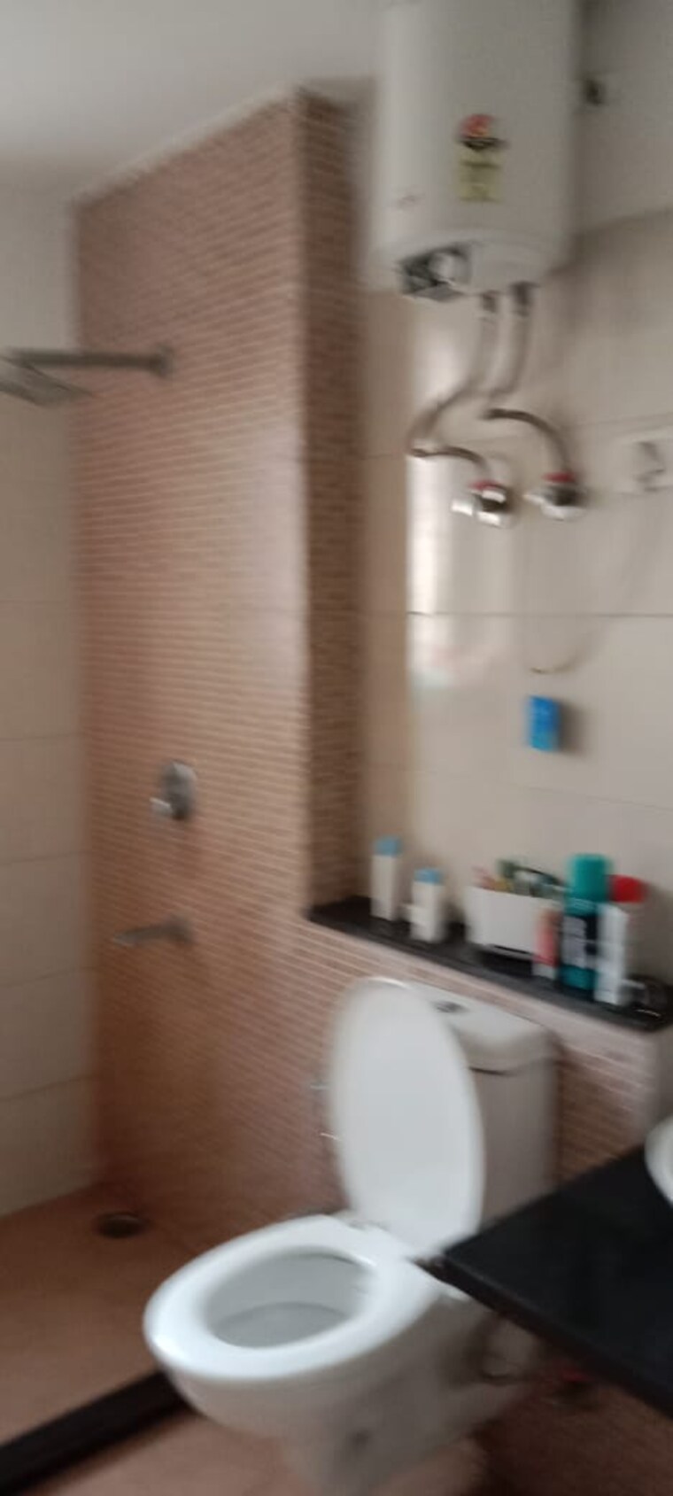 Bathroom, unitech-the-residences-gurgaon 3 Bedroom 1545 Sq.Ft. Apartment In Sector 33 Gurgaon 9287046