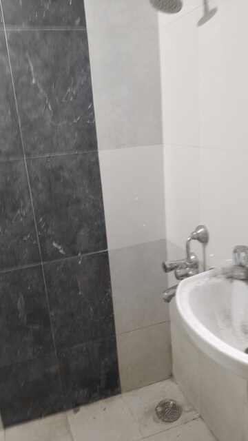 Bathroom in 2 BHK Apartment at Tilak Nagar – for Rent