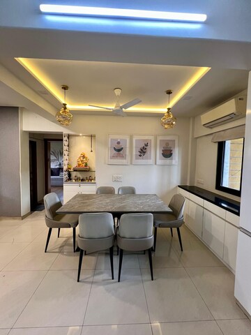 5 BHK Apartment For Rent in Sapta Shree Greeshma Residency I, Eastern Express Highway