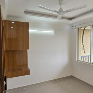 Room in 2 BHK Apartment at Shree Vardhman Green Court, Sector 90 – for Rent