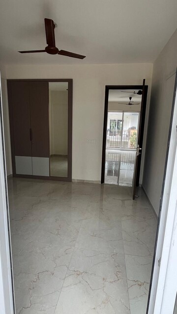 Room in 2.5 BHK Apartment at Smart World Gems, Sector 89 – for Sale