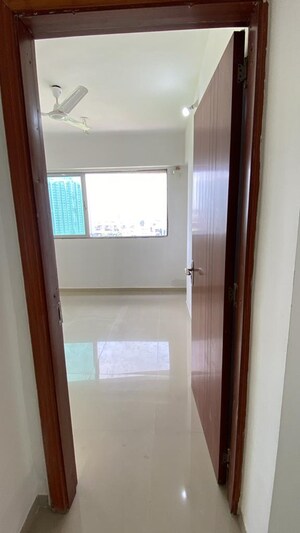 Bathroom in 1 BHK Apartment at Tanvi Eminence, Mira Road – for Rent