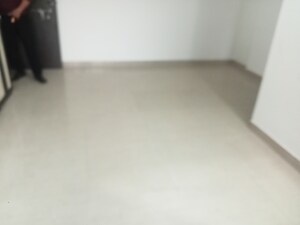 Room in 2 BHK Apartment at Hubtown Gardenia Ivy CHSL, Mira Road – for Rent