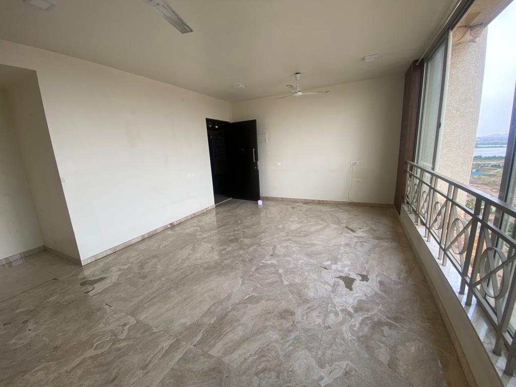 2 BHK + Extra Room Apartment For Rent in Hiranandani Sunrays
