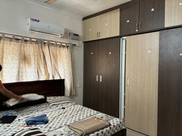 Bedroom in 2 BHK Builder Floor at Madhapur – for Rent