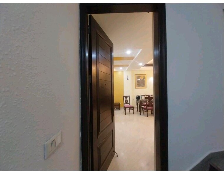 Room, saket 2 Bedroom 1800 Sq.Ft. Builder Floor In Saket Delhi 9287113