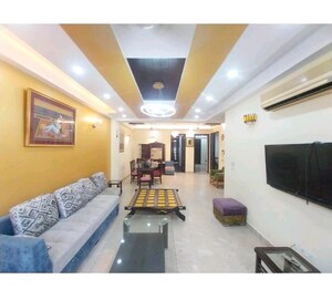 2 BHK Builder Floor For Rent in Saket