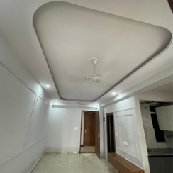 2 BHK Builder Floor For Sale in Royal Estate 