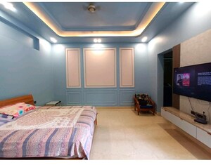 Bedroom in 5 BHK Independent House at Sainik Farm – for Sale
