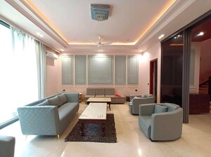 5 BHK Independent House For Sale in Sainik Farm
