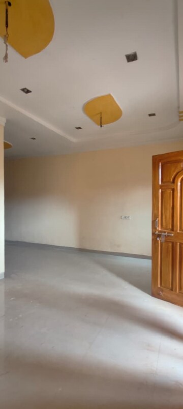 Room in 1 BHK Independent House at Mahadeo Ghat Road – for Rent