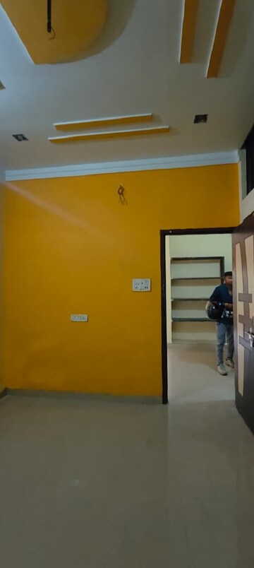 Room in 1 BHK Independent House at Mahadeo Ghat Road – for Rent