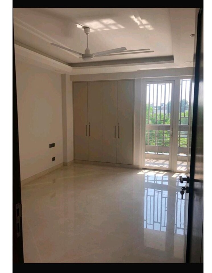 Room, geetanjali enclave 4 Bedroom 2700 Sq.Ft. Builder Floor In Geetanjali Enclave Delhi 9287159