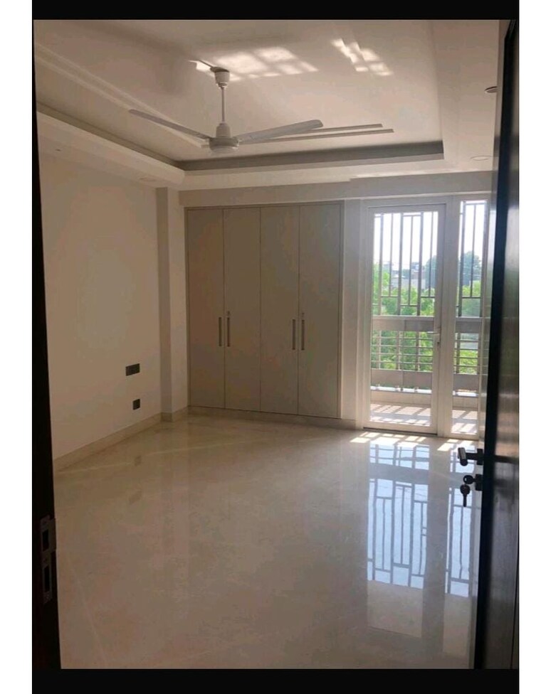 Room, geetanjali enclave 4 Bedroom 2700 Sq.Ft. Builder Floor In Geetanjali Enclave Delhi 9287159