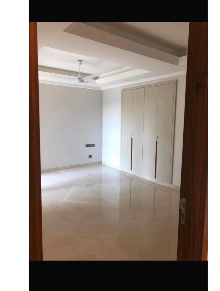 Room, geetanjali enclave 4 Bedroom 2700 Sq.Ft. Builder Floor In Geetanjali Enclave Delhi 9287159