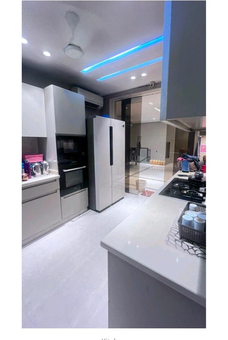 Kitchen, green park 5 Bedroom 6000 Sq.Ft. Builder Floor In Green Park Delhi 9287167