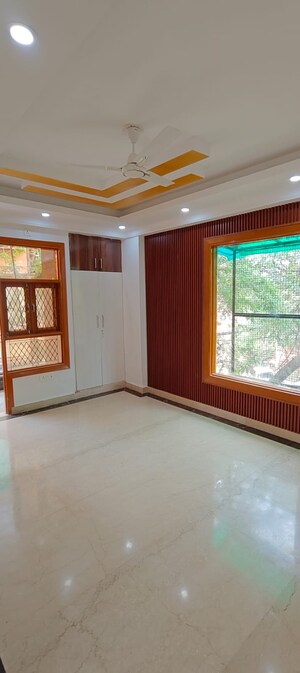 Room in 3 BHK Builder Floor at Mehrauli – for Sale
