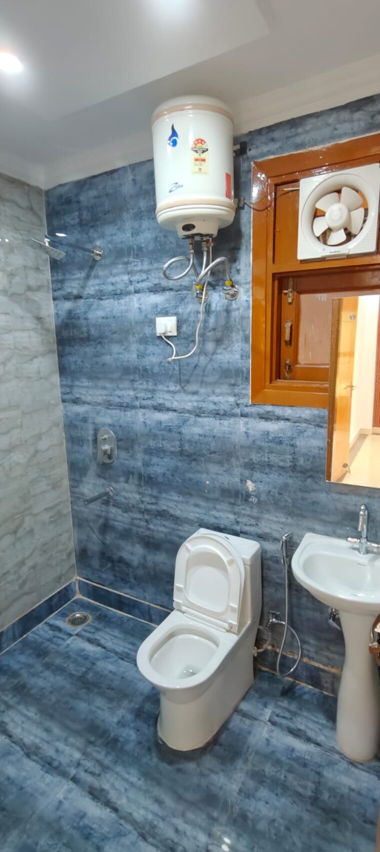 Bathroom, mehrauli 3 Bedroom 1250 Sq.Ft. Builder Floor In Mehrauli Delhi 9287209
