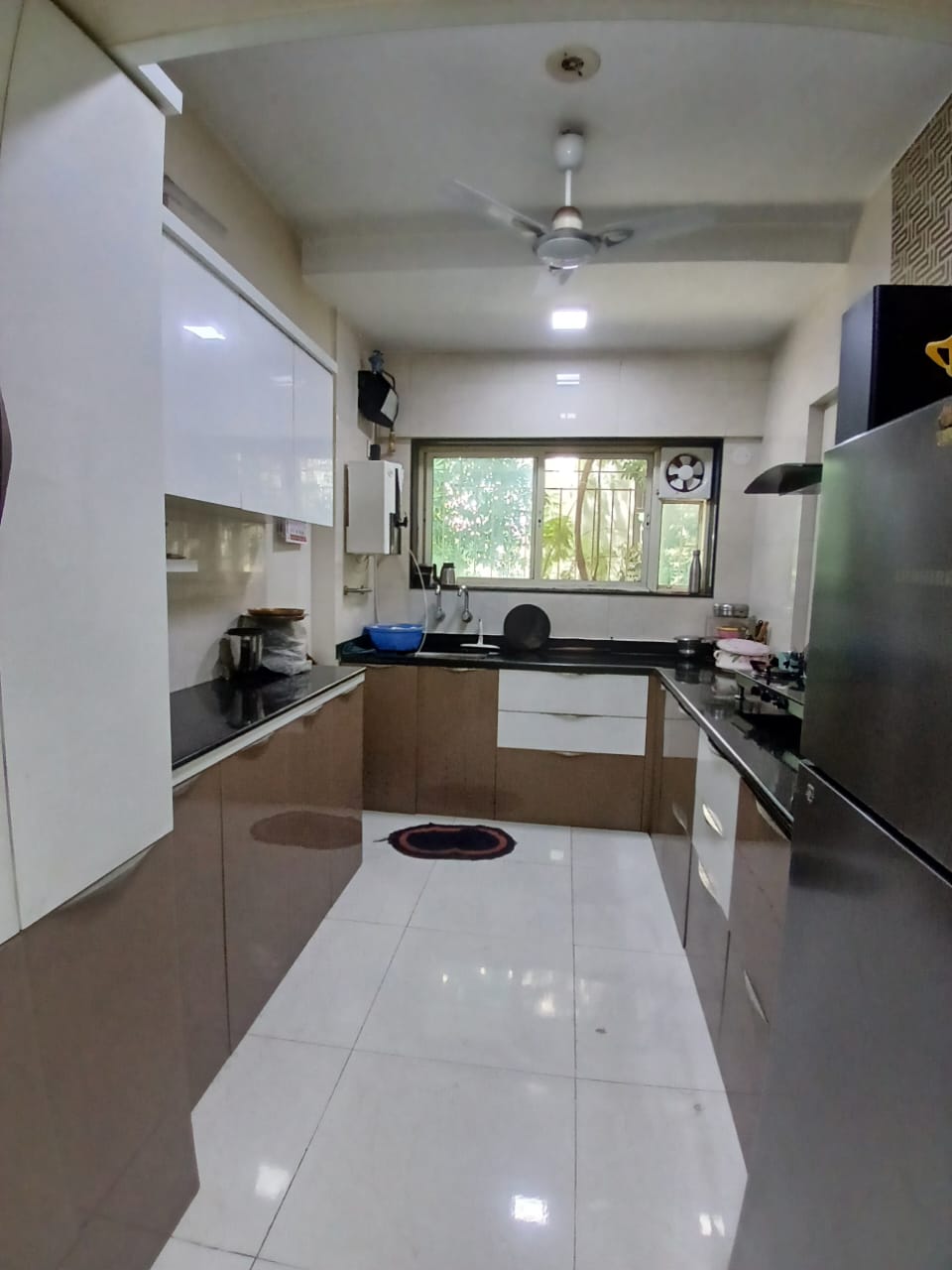3 BHK + Servant Room Apartment For Sale in Rajyog B CHS