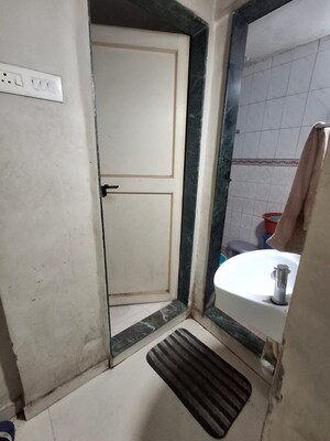Bathroom in 3 BHK Apartment at Mittal Sun Universe, Sinhagad Road – for Sale