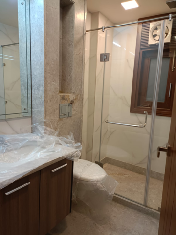 Bathroom in 4 BHK Builder Floor at Boutique Residential Apartments A1 313, Safdarjung Enclave – for Rent