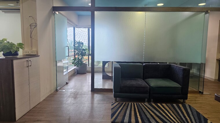 Bedroom, gateway-plaza Commercial Office Space 700 Sq.Ft. In Powai Mumbai 9287257