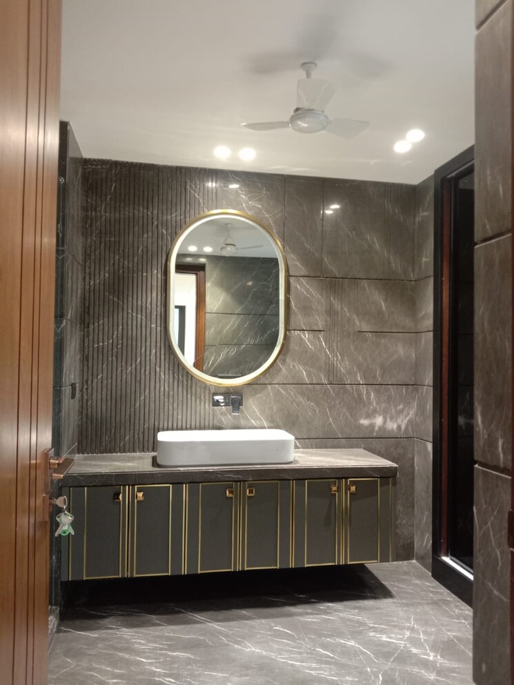 Bathroom, boutique-residential-apartments-a1-313 4 Bedroom 500 Sq.Yd. Builder Floor In Safdarjung Enclave Delhi 9287250