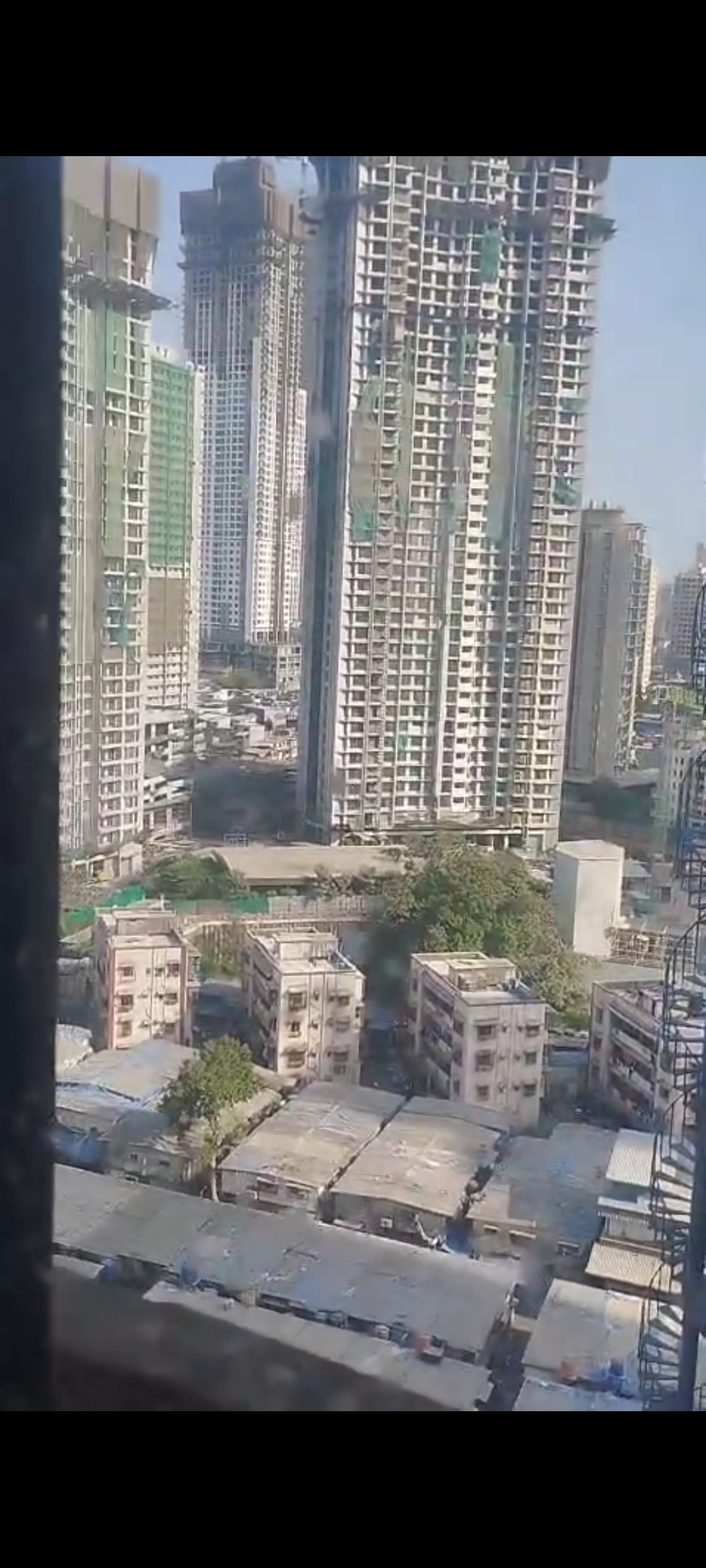 1 BHK Apartment For Sale in Komal Tower