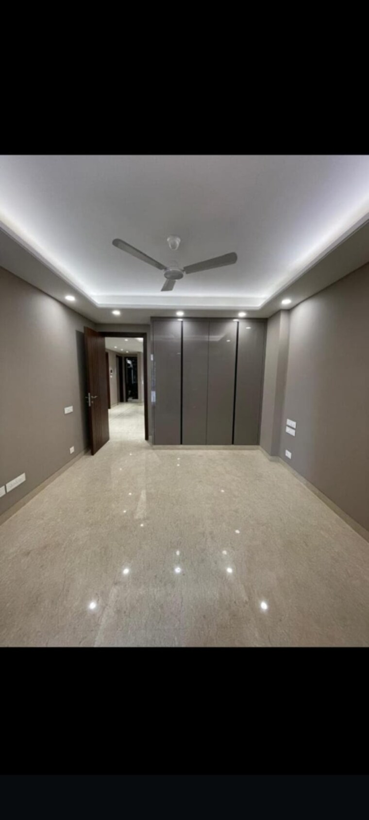 Room, safdarjung development area 3 Bedroom 200 Sq.Yd. Builder Floor In Safdarjung Development Area Delhi 9287262