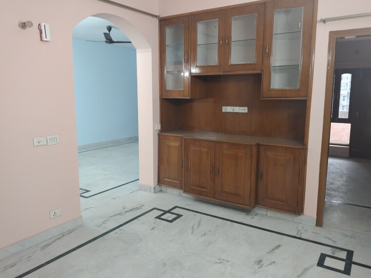 Room, sector 21c 3 Bedroom 1680 Sq.Ft. Apartment In Sector 21c Faridabad 9287264