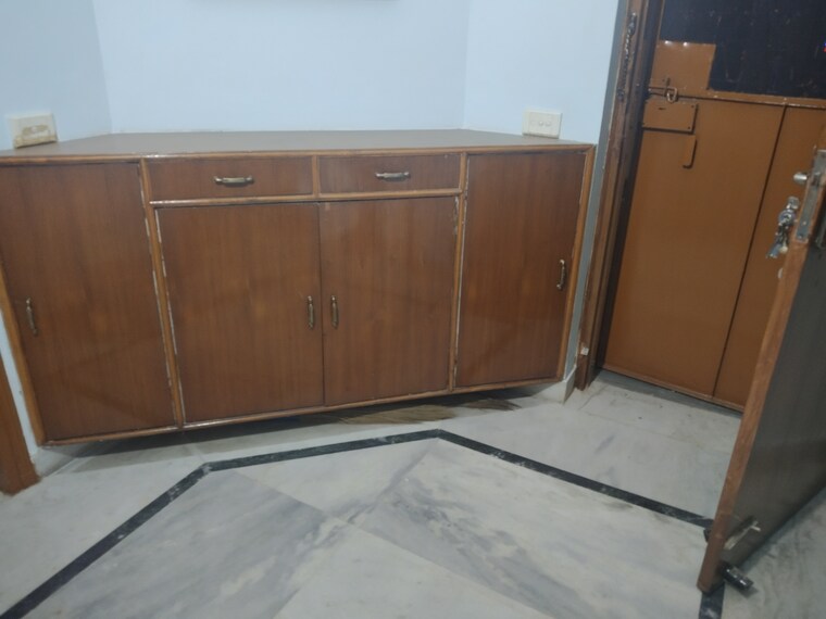 Room, sector 21c 3 Bedroom 1680 Sq.Ft. Apartment In Sector 21c Faridabad 9287264
