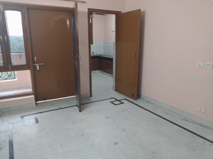 Room in 3 BHK Apartment at Sector 21c – for Rent