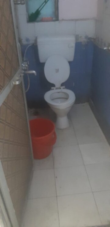 Bathroom in 1 RK Apartment at Sneh CHS Santacruz, Santacruz West – for Rent