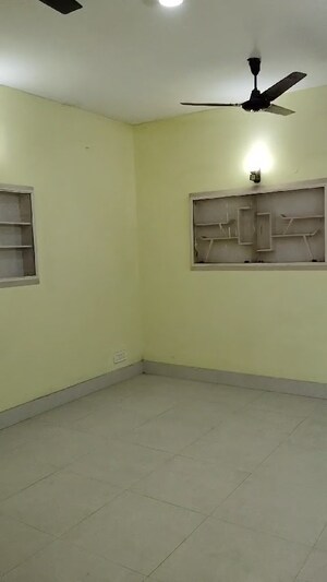 Room in 2 BHK Independent House at Lajpat Nagar – for Rent