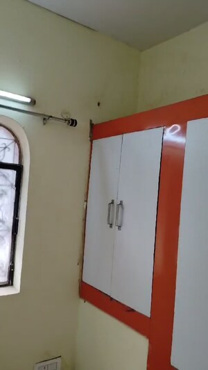 Furnished Amenities in 2 BHK Independent House at Lajpat Nagar – for Rent