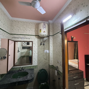 Building Lobby in 2.5 BHK Independent House at RWA Apartments Sector 50, Sector 50 – for Rent