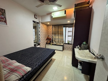 Bedroom in 2 BHK Apartment at Bhakti Sagar Apartment CHS, Lower Parel – for Rent
