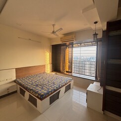 2 BHK Apartment For Sale in Mahavir Universe